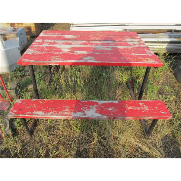 STEEL FRAMED PICNIC TABLE