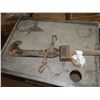 Image 1 : Antique Beam Scale