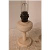 Image 2 : Aladdin Lamp with Chimney 25" Tall