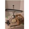 Image 3 : 2 Desk Lamps Sandwich Maker and Misc