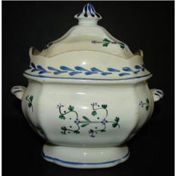 DAVENPORT PORCELAIN COVERED SUGAR