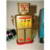 Image 2 : LINEMAR GOLDEN ROBOT TOY WITH BOX