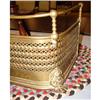 Image 2 : PERIOD BRASS FIREPLACE FENDER