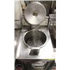 Image 1 : WINSTON 8000 COLLECTMATIC PRESSURE FRYER /W BASKET