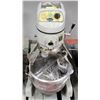 Image 1 : GLOBE 25 QT PLANETARY MIXER