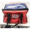 Image 2 : LOT OF 2 SKIP THE DISHES INSULATED DELIVERY BAGS