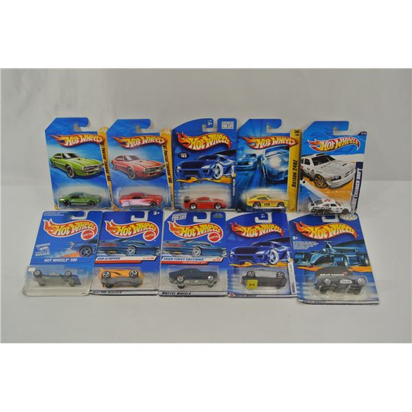10 Hot Wheels Diecast Cars