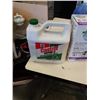 Image 8 : BIN OF HARDWARE FASTENERS, GROUT AND DETERGENT