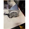 Image 2 : 2 NEW BLACK AND DECKER CORDLESS BATTERIES AND HR HEATER BLOWER KIT