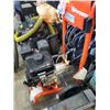 Image 8 : HUSQVARNA GAS POWERED PRESSURE WASHER