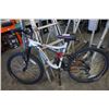 Image 1 : GREY MONGOOSE BIKE
