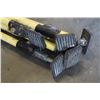 Image 2 : 8 LOAD BARS - YELLOW AND BLACK