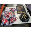 Image 1 : Robin hood's 75th anniversary tray, With owl pan clock, Small stand and shirt