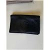 Image 2 : ROOTS GENUINE LEATHER PURSE AND 2 ROOTS WALLETS