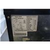 Image 8 : IGLOO BLACK AND STAINLESS BAR FRIDGE