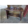 Image 8 : 2 SMALL WOOD ENDTABLES