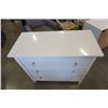 Image 2 : WHITE 3 DRAWER DRESSER WITH PRISM KNOBS