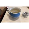 Image 2 : BURLEIGH ENGLAND CHAMBER POT AND BAVARIA SUGAR BOWL