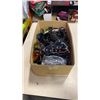 Image 1 : BOX OF LOST PROPERTY SUNGLASSES