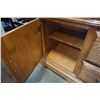 Image 8 : 5 DRAWER DEVELUYVILLE DRESSER