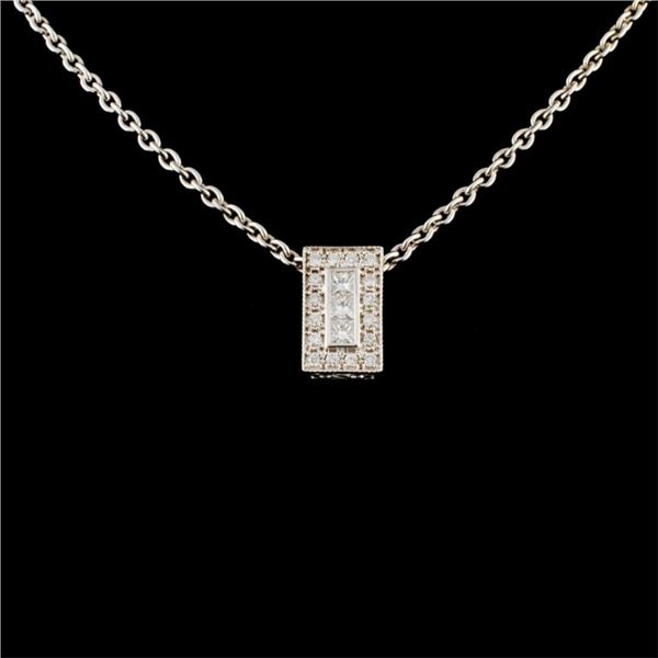 18K Gold 0.58ctw Diamond Pendant