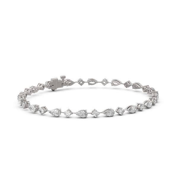 6.24 ctw Pear Cut Diamond Designer Bracelet 18K White Gold - REF-798K8Y