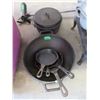 Image 1 : 6 Cast Iron Cookware - 1 Lid