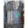 Image 1 : 5' x 7' Charcoal Shag Area Carpet