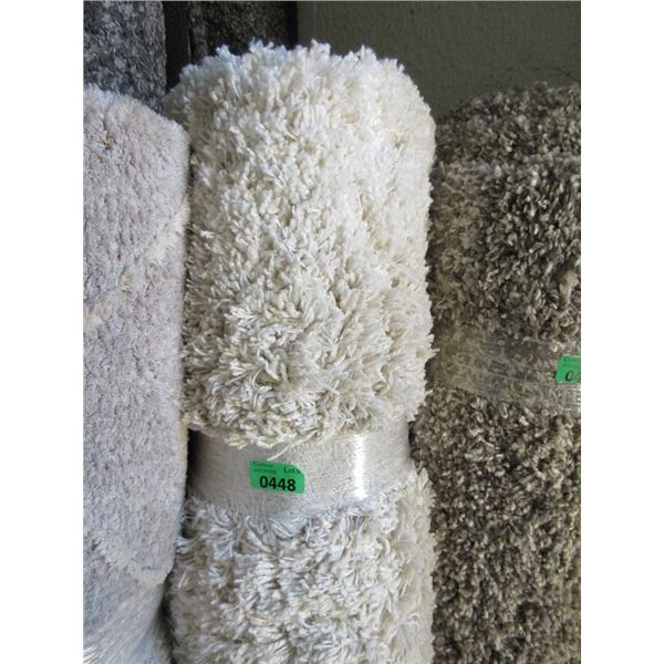 5' x 7' Ivory Shag Area Carpet