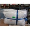 Image 1 : 1 Package of 2 New Plush Queen Size Pillows