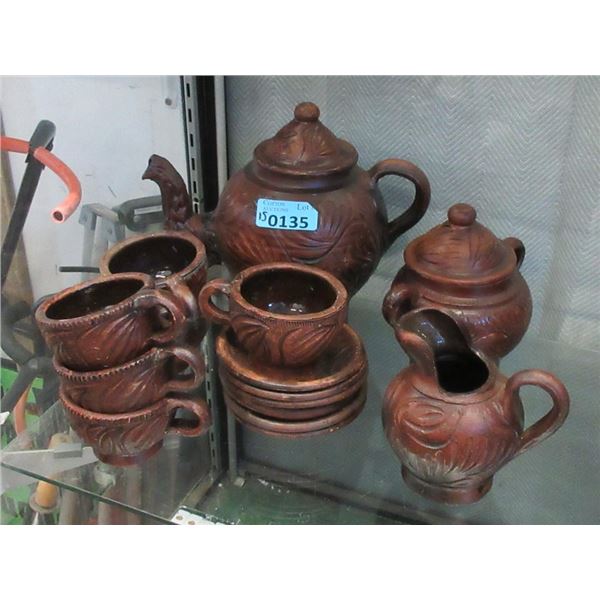Tea Pot with 6 Cup and Saucers, Cream and Sugar