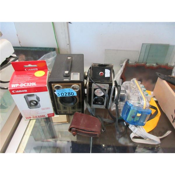 5 Piece Lot of Cameras & Accessories