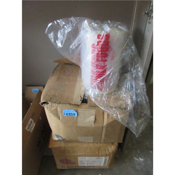 2 Boxes of 4 Rolls of Bulk Food Bags