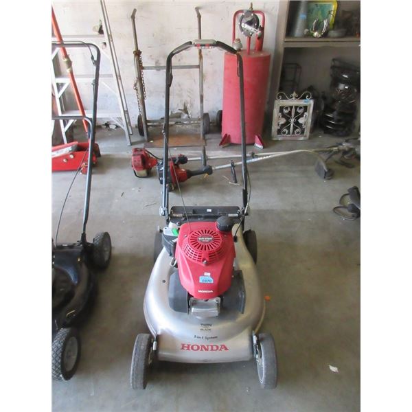 Honda Gas Lawn Mower