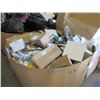 Image 1 : Skid of Assorted Amazon Overstock Goods