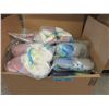 Image 1 : 12 Assorted New Pairs of Slippers
