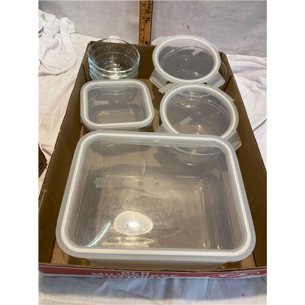 Glasslock and Pyrex small bowls