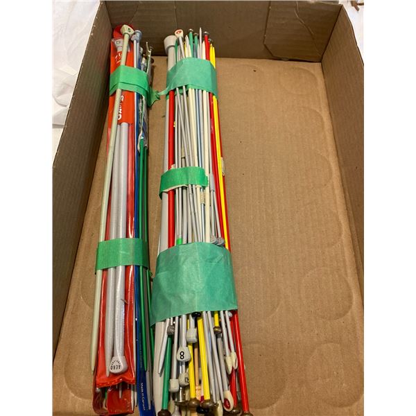 Lot knitting needles