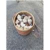 Image 1 : Basket of shells