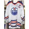 Image 2 : SIGNED MESSIER OILERS JERSEY