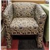 Image 1 : BRAND NEW MODERN GREEN ARM CHAIR W/ CONTEMPORARY