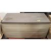 Image 1 : KETER DECK BOX 4'