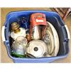 Image 1 : LARGE TUB OF ANTIQUES: ALADDIN LAMP, KETTLE, GLASS