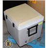 Image 3 : KOOLATRON MOBILE COOLER. MODEL: SCOTTY II P24A