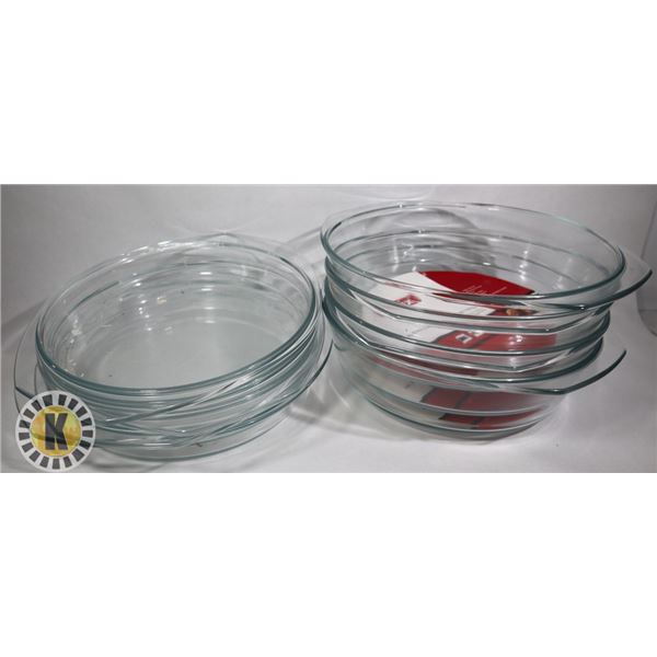BOX OF COOKING DISH SET