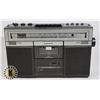 Image 1 : REALISTIC SINGLE CASSETTE RADIO/STEREO