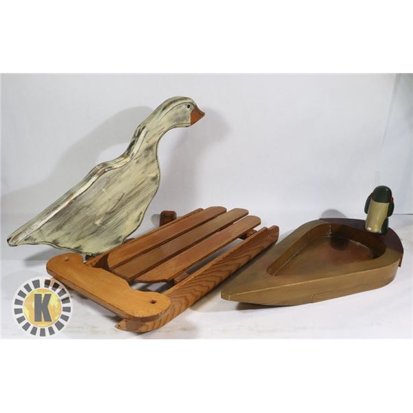 3 WOODEN HOME DECOR INCLUDING 2 DUCKS