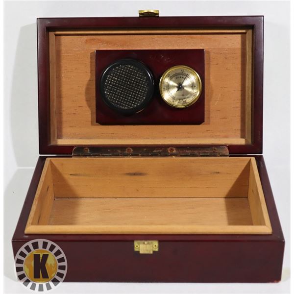 HUMIDOR