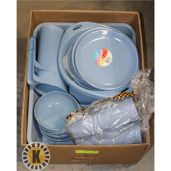 RUBBERMAID CASUAL DINNER DISH SET +CUPS, JUGS