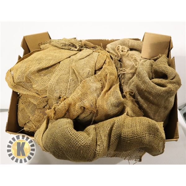BOX OF BROWN SACS